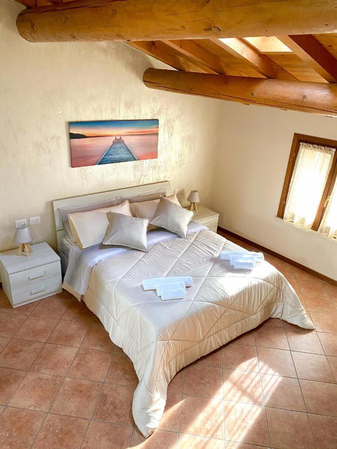 Casa Vacanze Raggio Di Sole Apartamento Valeggio sul Mincio Exterior foto